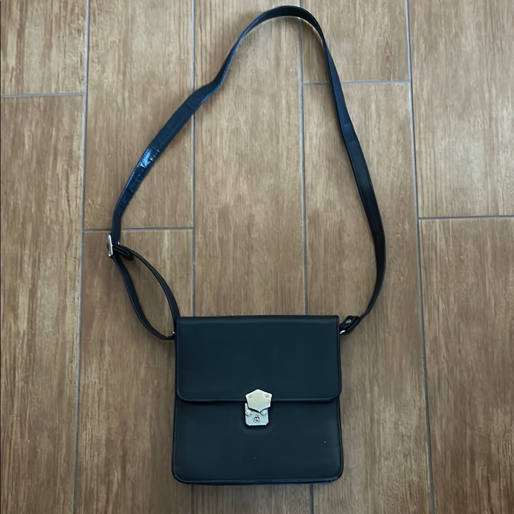 Fair set purse